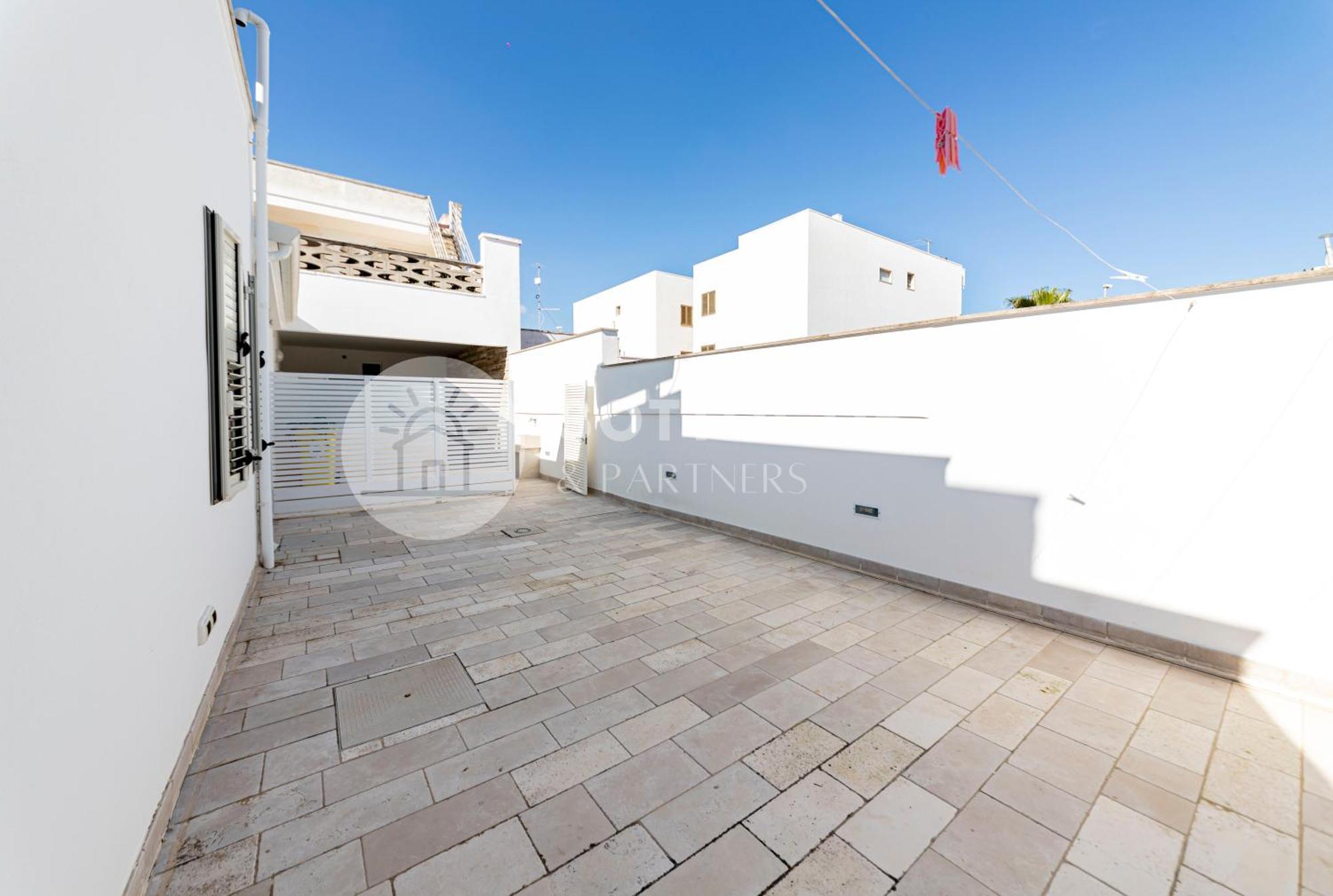 B&B La Torre Torre Lapillo Exterior photo
